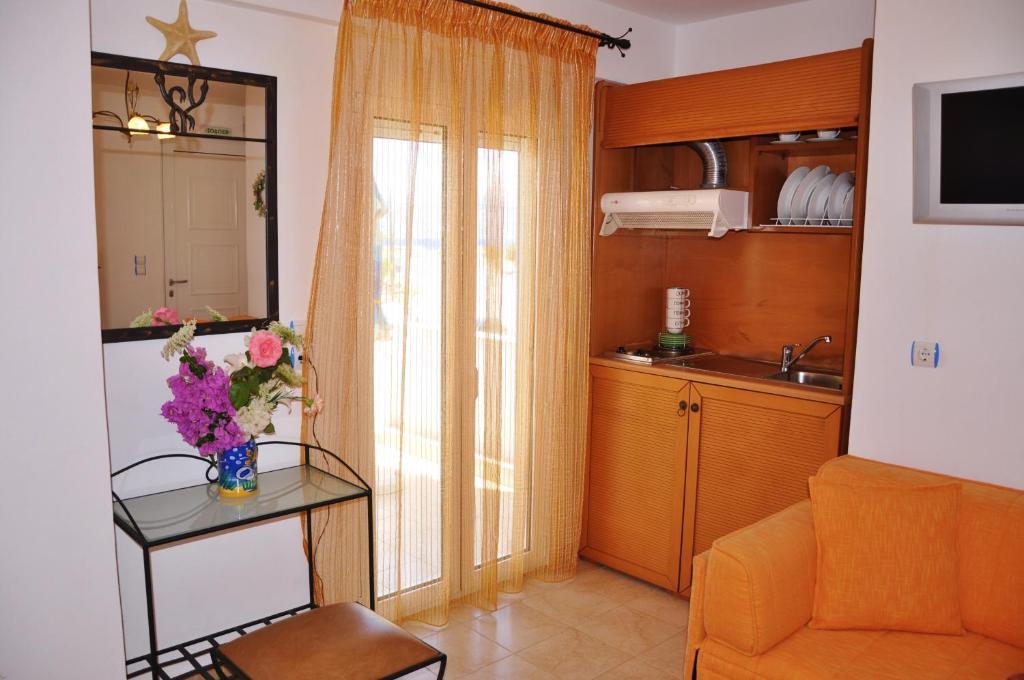 Estella Studios Elafonissos Pokoj fotografie