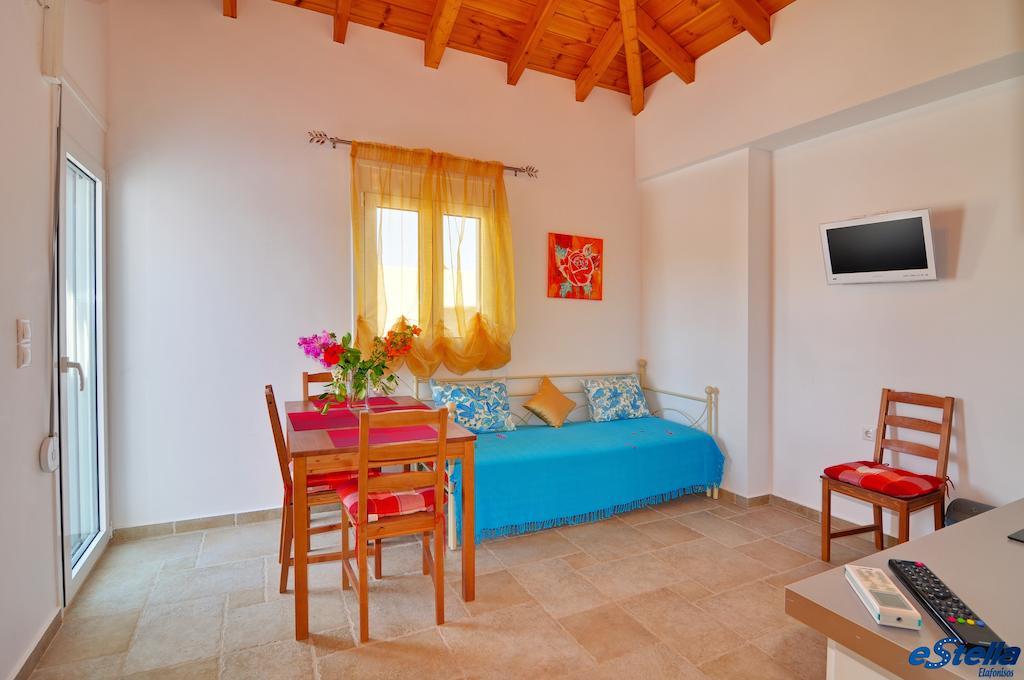 Estella Studios Elafonissos Pokoj fotografie